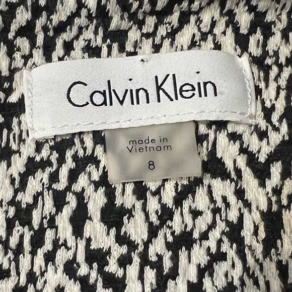 Calvin Klein Women’s size 8 Chic Black and White Patterned Dress gold zipper - Picture 8 of 10
